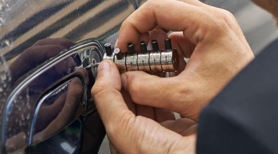 Professional New roof installation in Cressey, CA